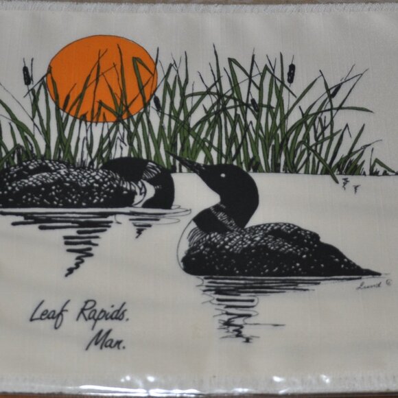 4 New Leaf Rapids Manitoba Silk Screen Loons Placemats Lund Craft Co. 30x45cm - Picture 2 of 6